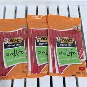 Round Stic Xtra Life Ball Pens - Red
